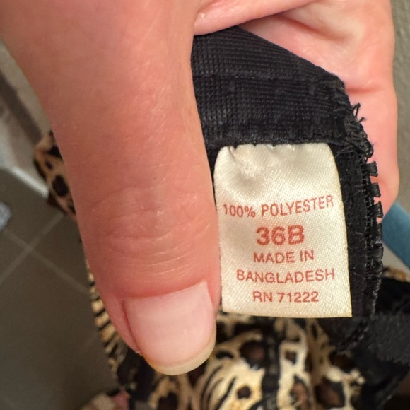 CHEETAH Women's Silky Underwire Bra Size 36B No padding Sexy Animal Print EUC - Picture 10 of 12